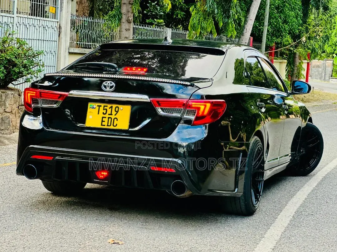 Toyota Mark X 2013 Black