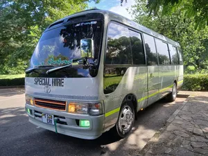 Toyota Coaster 2005