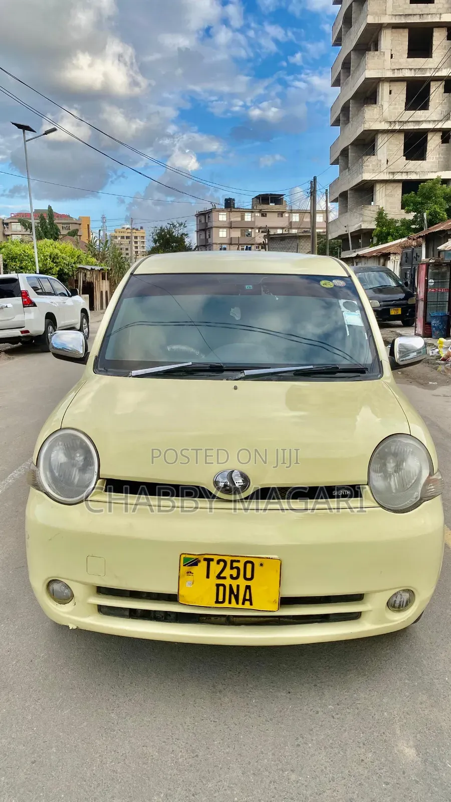 Toyota Sienta 1.5 FWD 2006 Yellow