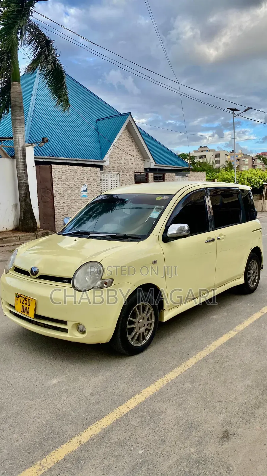 Toyota Sienta 1.5 FWD 2006 Yellow