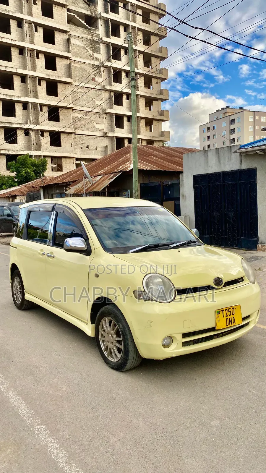 Toyota Sienta 1.5 FWD 2006 Yellow