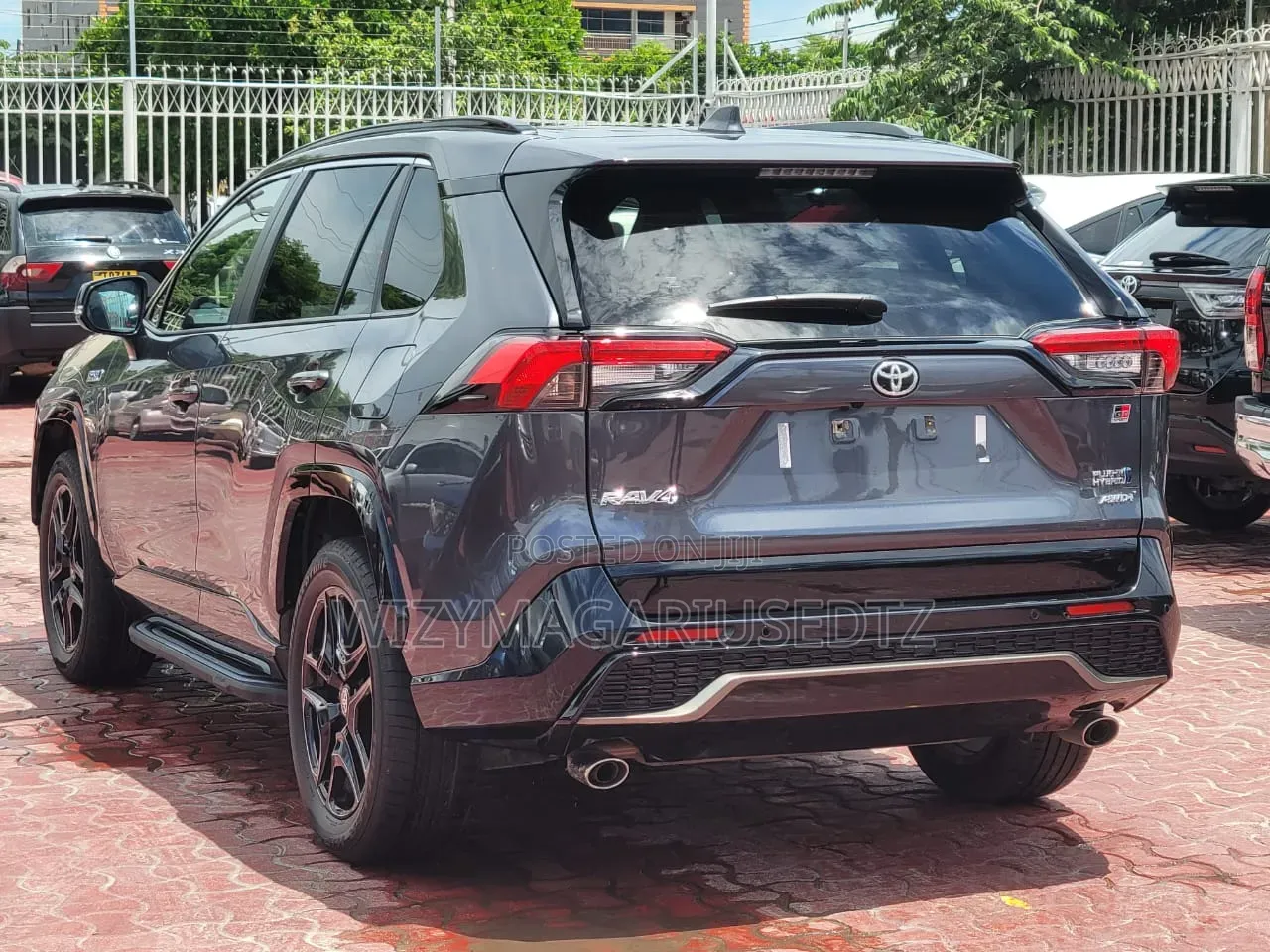 New Toyota RAV4 Plug-In Hybrid 2025 Gray