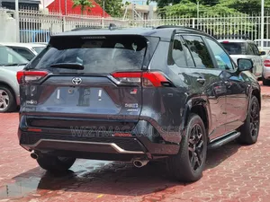 New Toyota RAV4 Plug-In Hybrid 2025 Gray