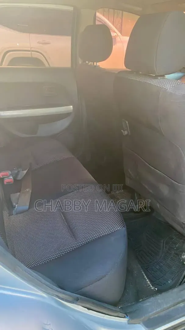 Toyota IST 2004 Silver