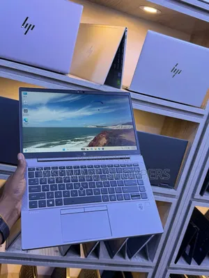 Laptop HP Zbook Studio G7 32GB Intel Core i7 SSD 1T