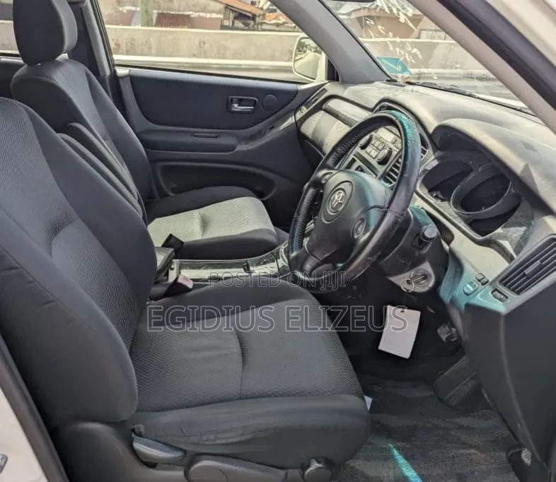 Toyota Kluger 2006 White