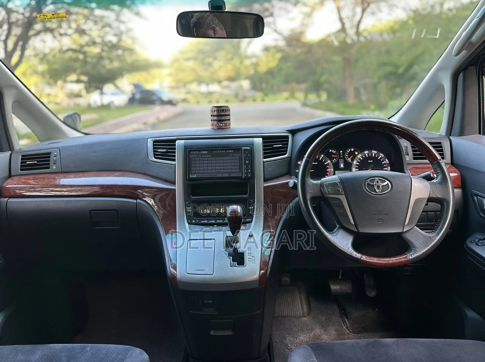 Toyota Vellfire 2011 Black