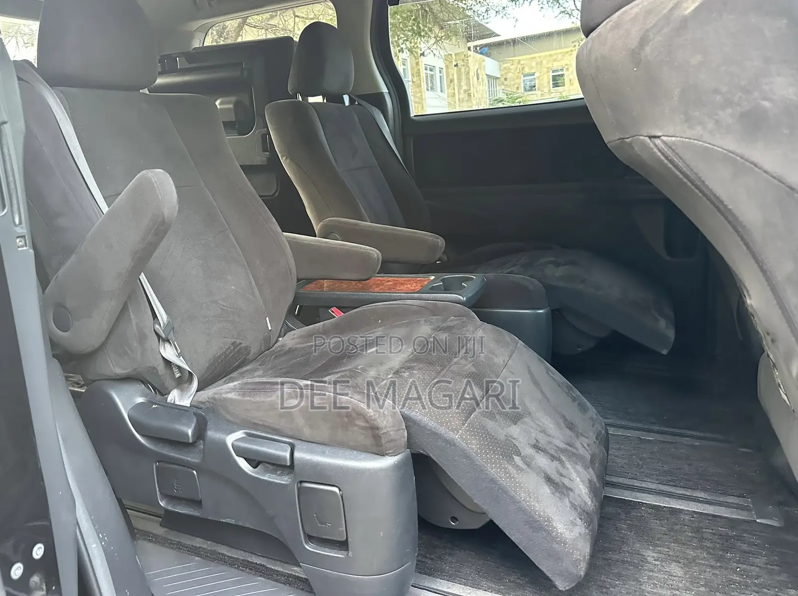 Toyota Vellfire 2011 Black