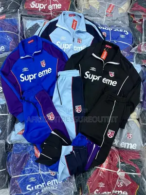 Supreme Collaborated With Umbro Fleece Zip-Up Jackets Available
