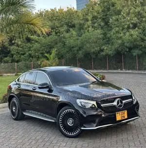 Mercedes-Benz GLC-Class 2017 Black