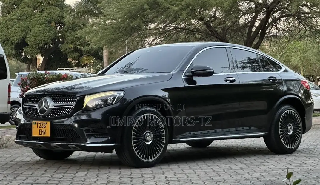 Mercedes-Benz GLC-Class 2017 Black