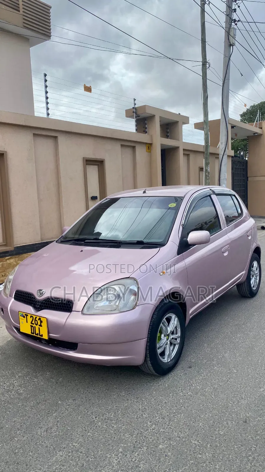 Toyota Vitz 1.0 FWD 5dr 2000 Pink