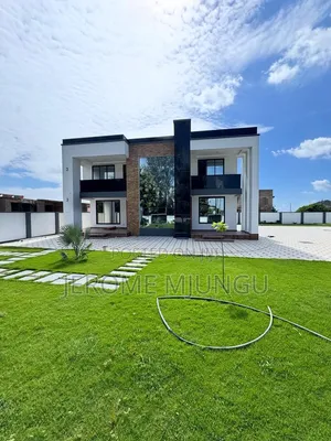 6bdrm House in Mbweni for sale