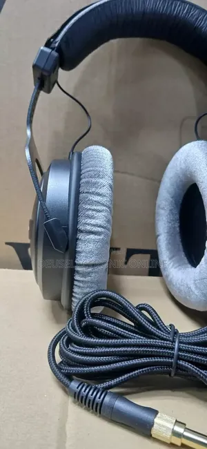 Ev_electovoice Headphone Studio