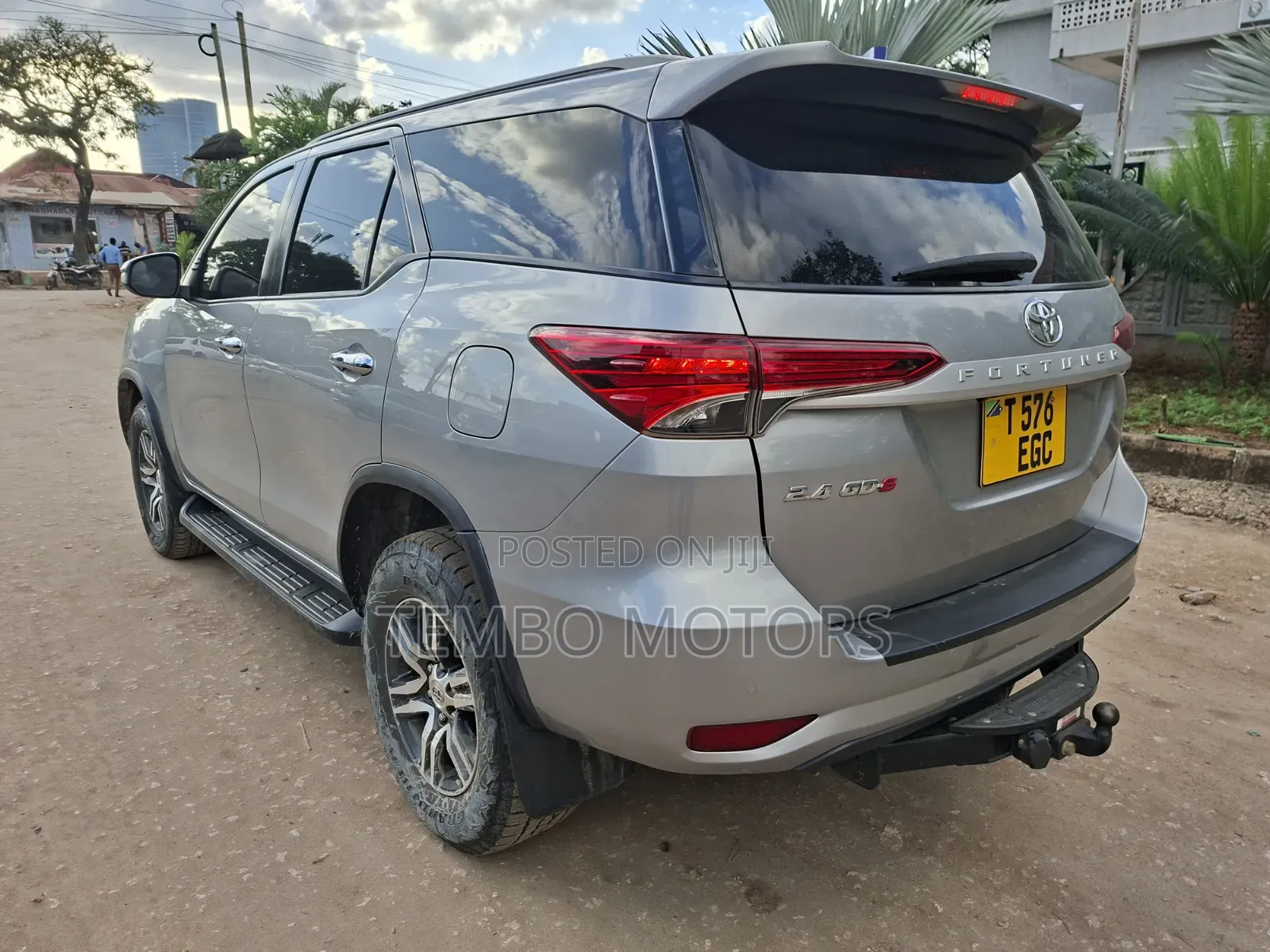 Toyota Fortuner 2022 Gray