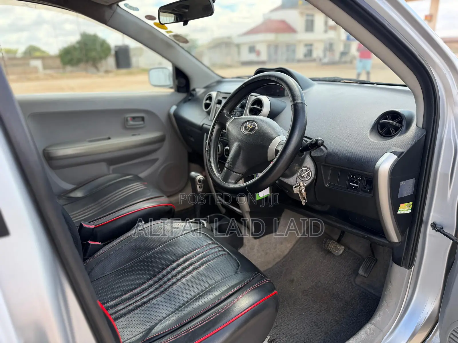 Toyota IST 2004 Silver