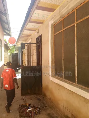 Furnished 3bdrm House in Biriani Real Estate, Chamazi for sale
