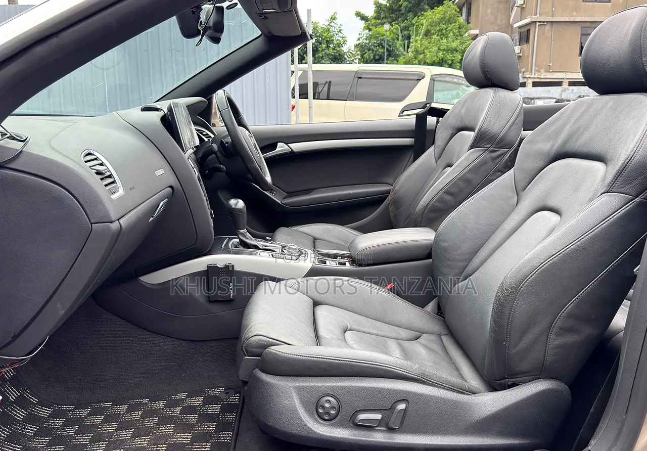 Audi A5 2011 Gold