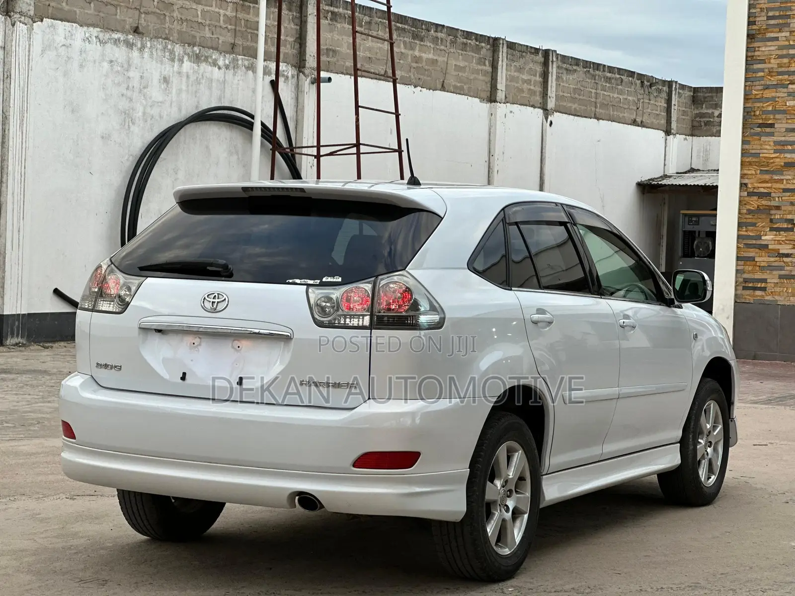 Toyota Harrier 240G 2007 White