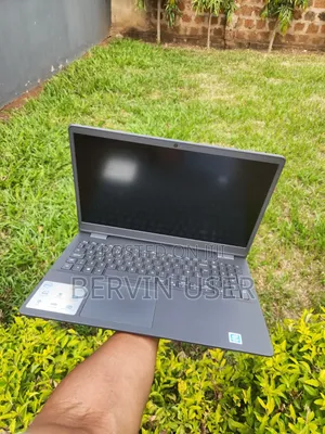 Laptop Dell Inspiron 15 3000 8GB Intel Pentium HDD+SSD 700GB