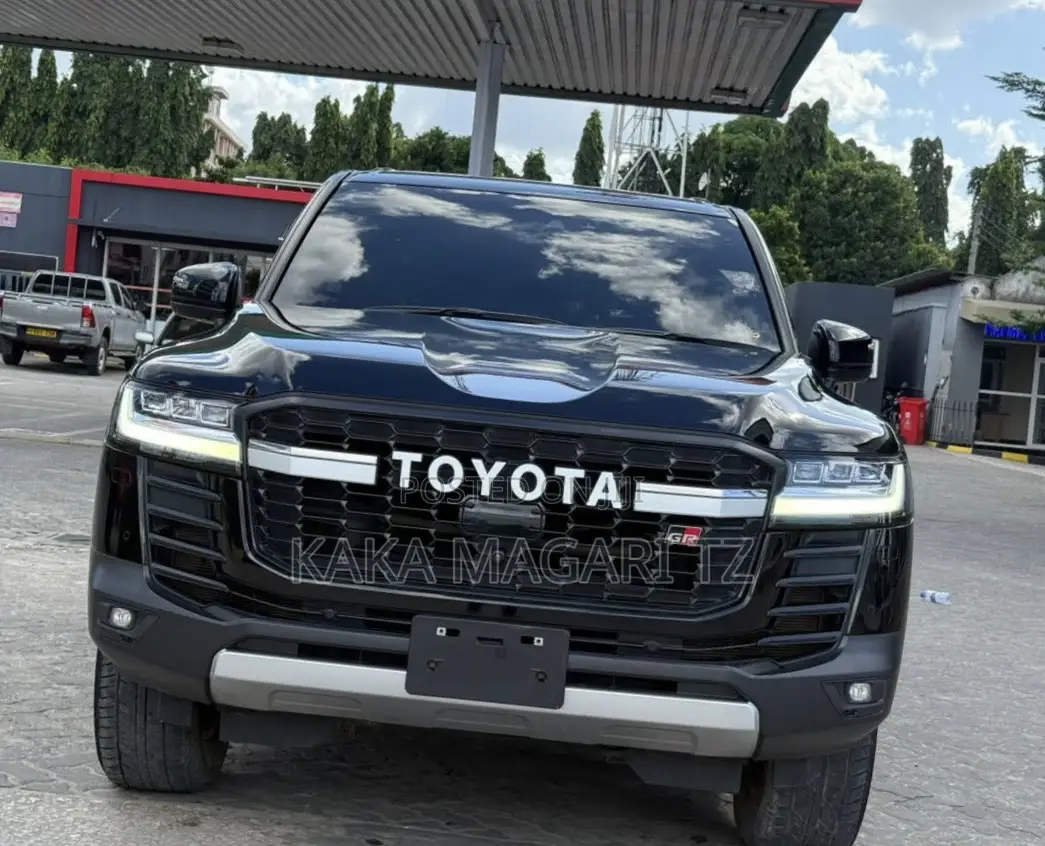 Toyota Land Cruiser 2023 Black