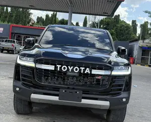 Toyota Land Cruiser 2023 Black