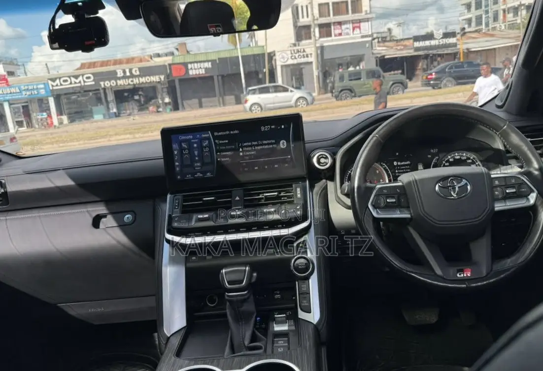 Toyota Land Cruiser 2023 Black