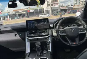 Toyota Land Cruiser 2023 Black