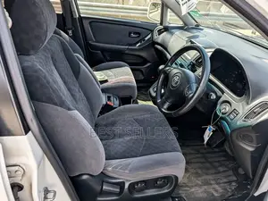 Toyota Kluger 2006 White
