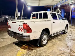 Toyota Hilux Revo Double Cab Deisel 2.4 AWD 2021 White