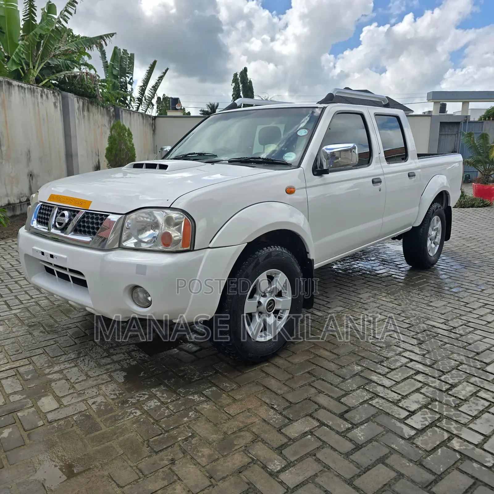 Nissan Hardbody 2019 White