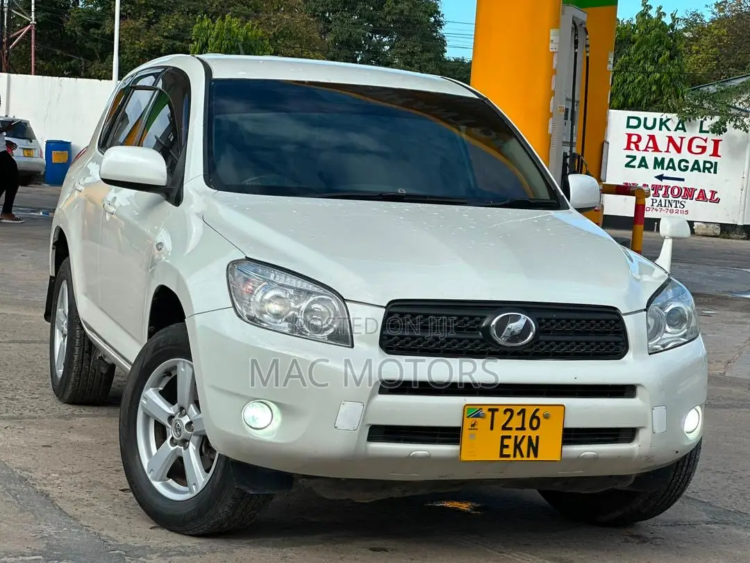 Toyota RAV4 2009 White