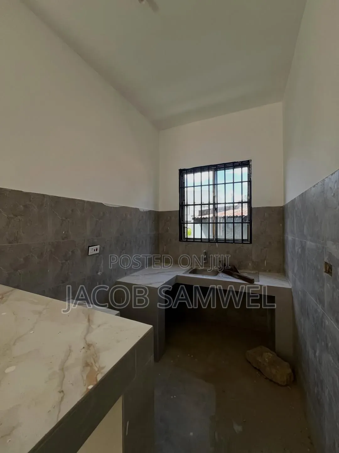 2bdrm House in Near Mlimani City, Kinondoni for rent
