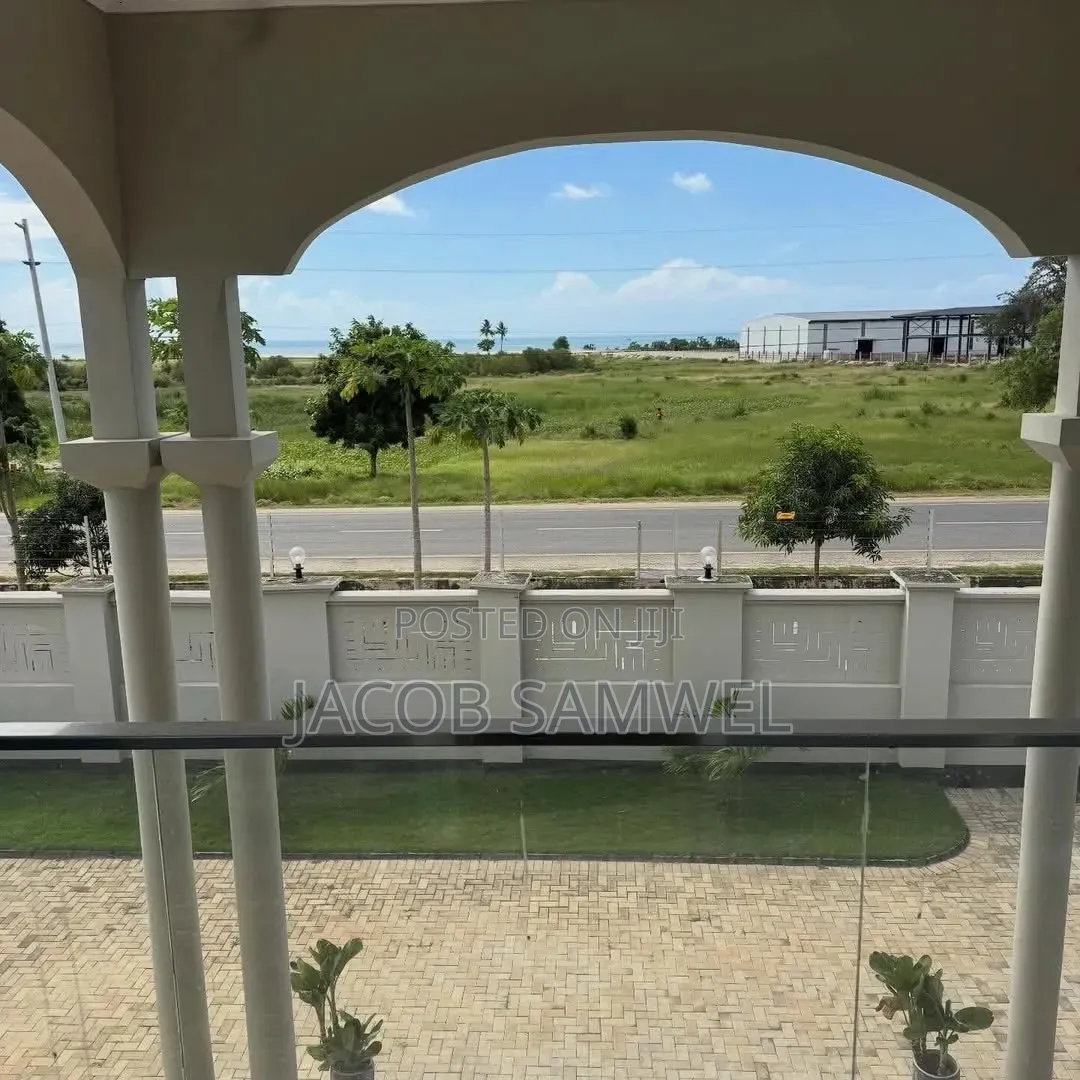 4bdrm House in Ununio Beach, Kinondoni for rent