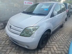 Toyota IST 2003 Pearl