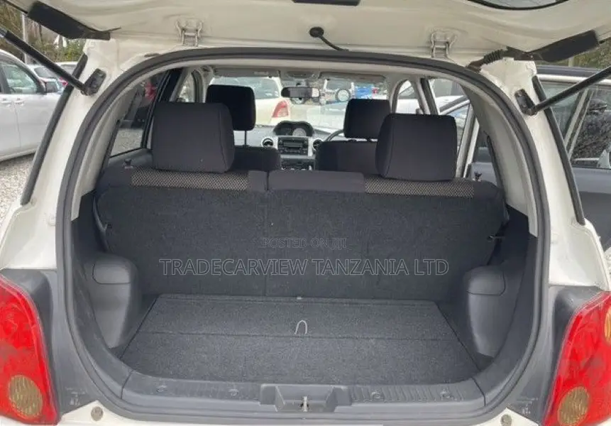 Toyota IST 2003 Pearl