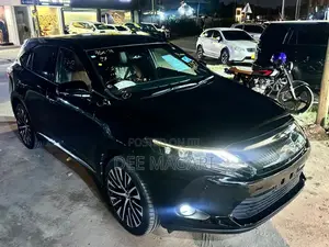 Toyota Harrier 2.0 2015 Black