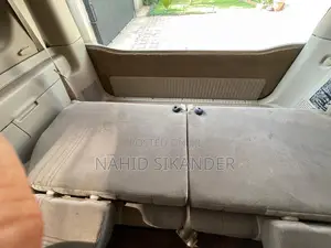 Toyota Land Cruiser HDJ 100 2002 White