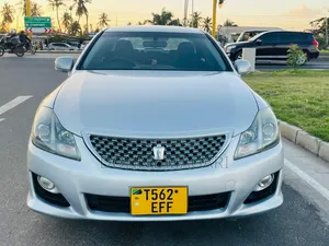 Toyota Crown 2010 Silver