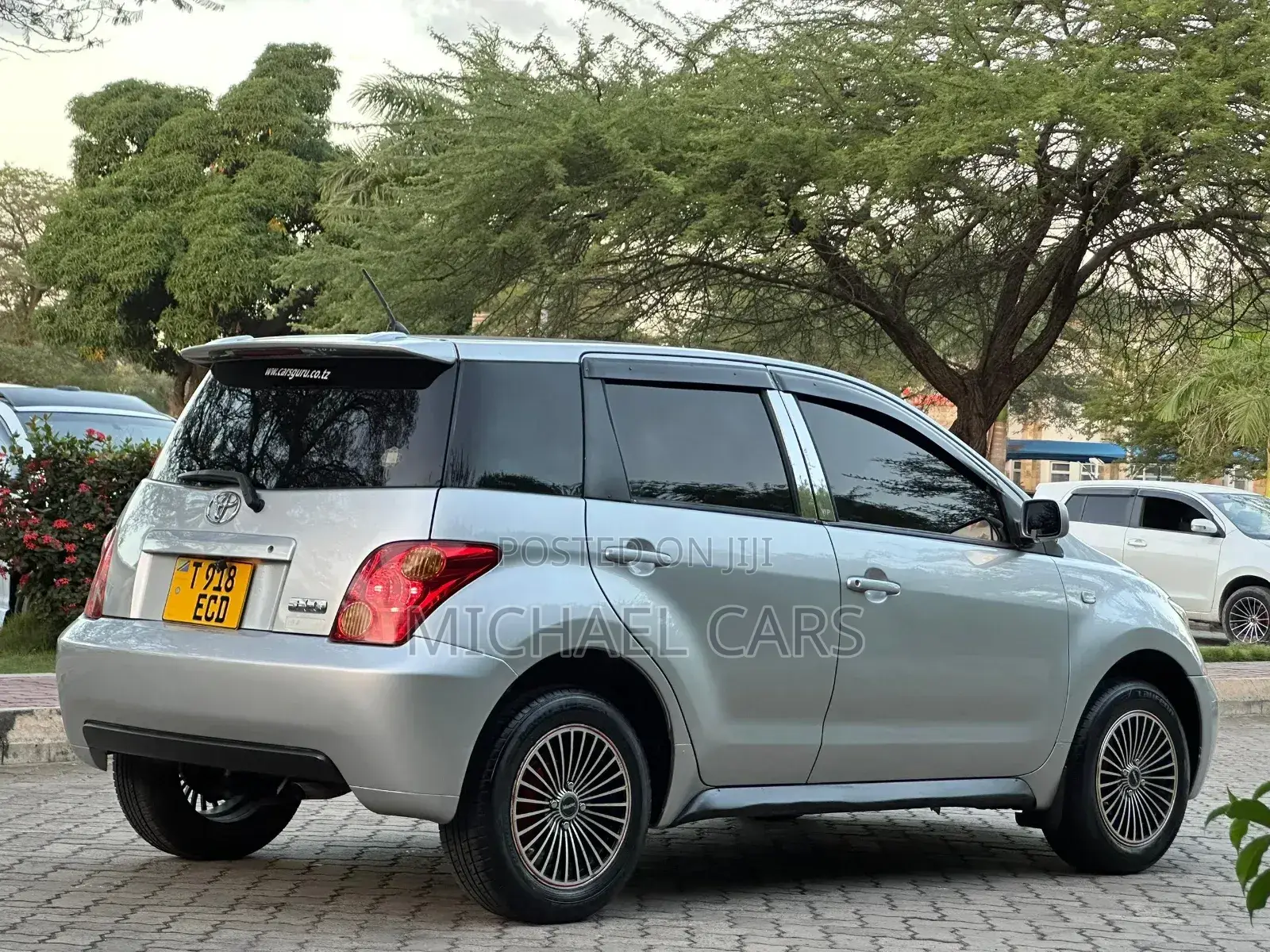 Toyota IST 2004 Silver