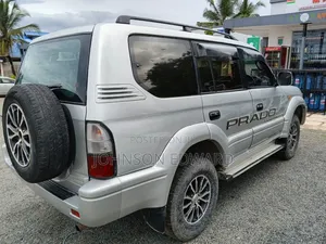 Toyota Land Cruiser Prado 2006 Silver