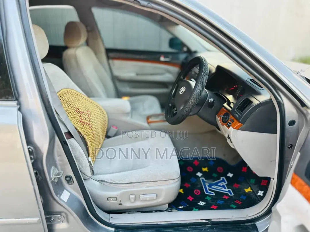 Toyota Mark II 2002 Gray