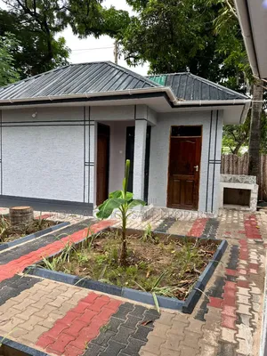 3bdrm House in Ada Estate for rent