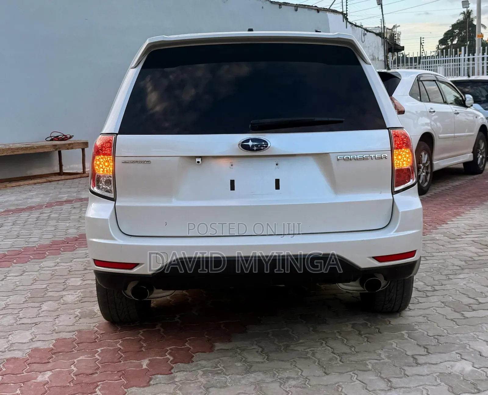 Subaru Forester 2010 Pearl