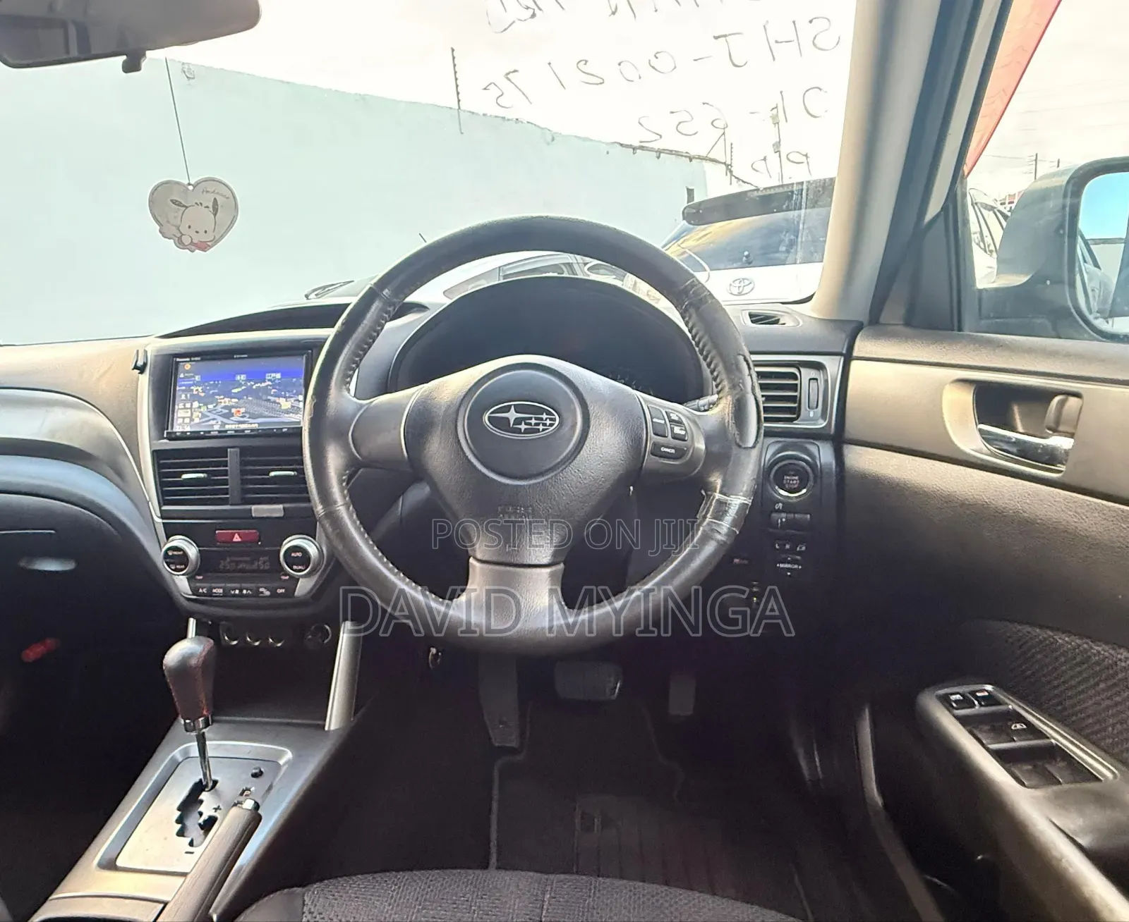 Subaru Forester 2010 Pearl