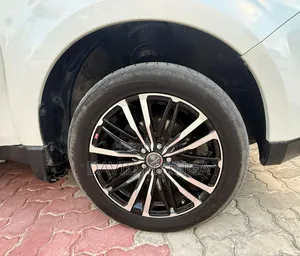 Subaru Forester 2010 Pearl