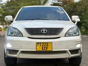 Toyota Harrier 2007 White