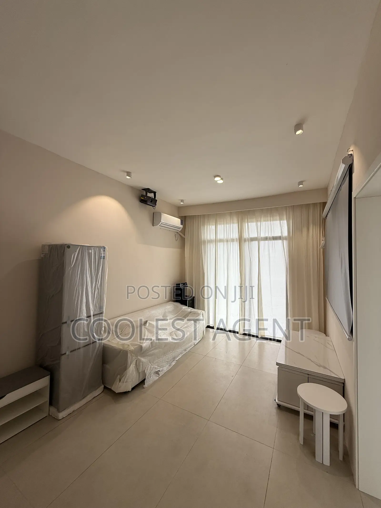 Furnished 2bdrm Apartment in Coolest Estate, Oyster Bay for rent