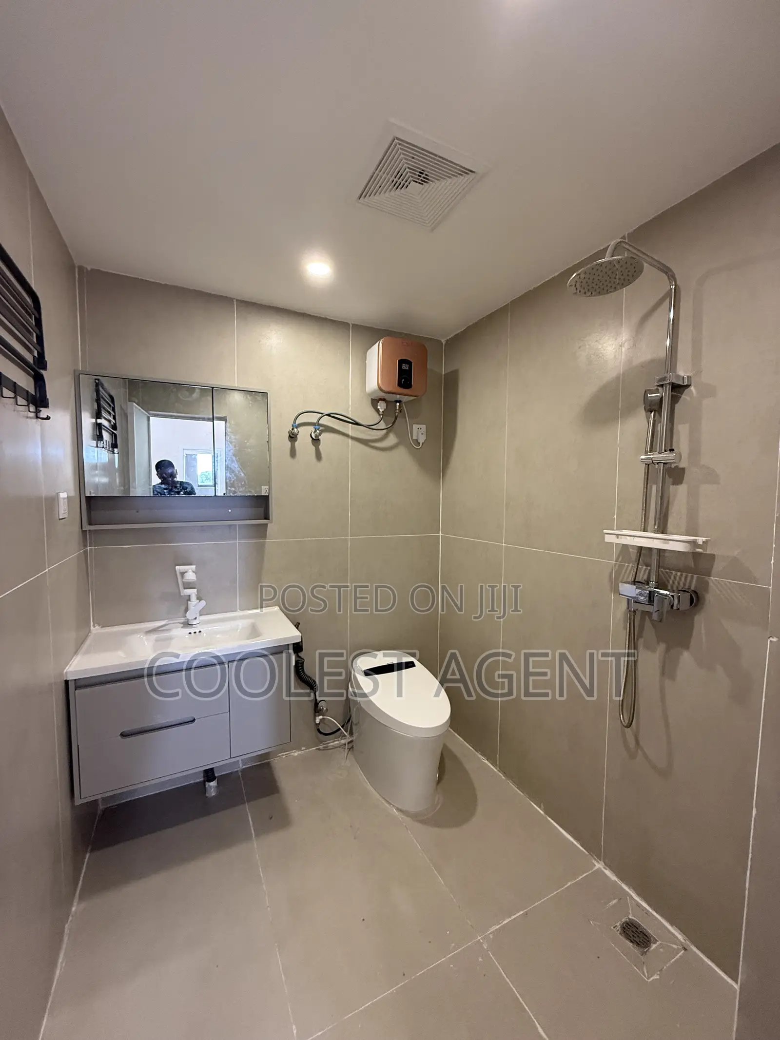 Furnished 2bdrm Apartment in Coolest Estate, Oyster Bay for rent