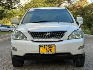 Toyota Harrier 2006 White